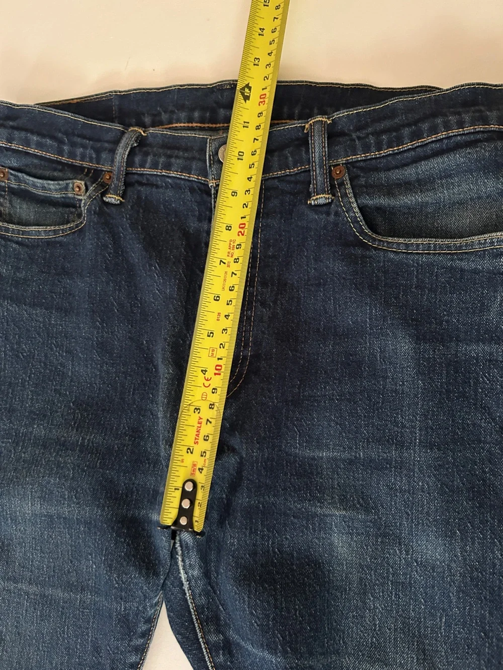 Levi's Men's Indigo Blue Slim Straight Jeans
